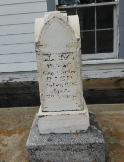[Picture of Mary Carter grave]